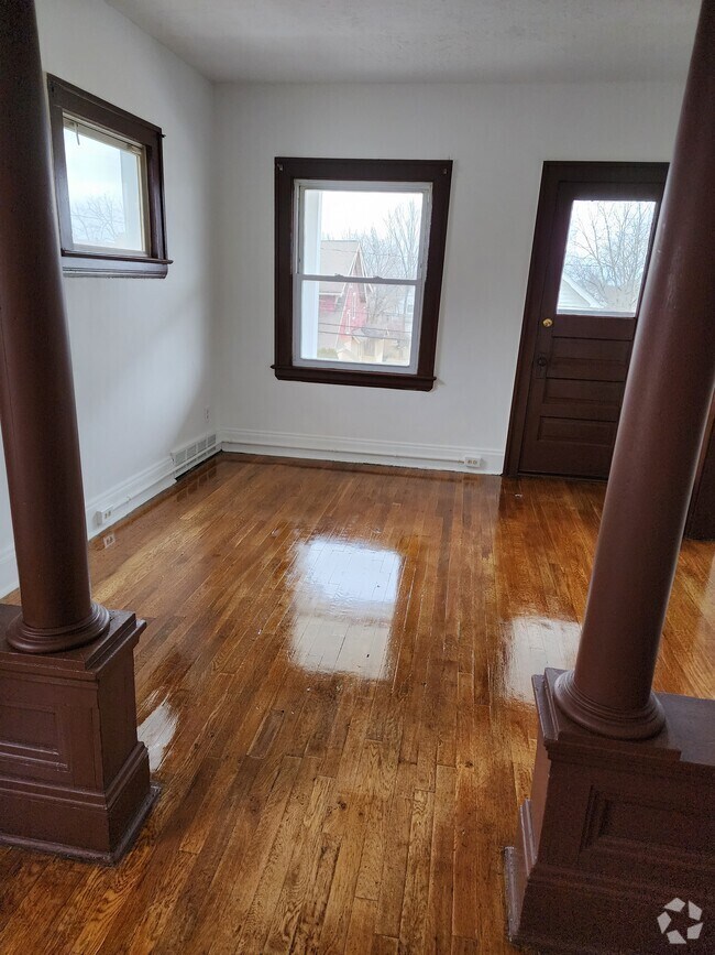 2 Bedroom Apartments for Rent in Parma, OH