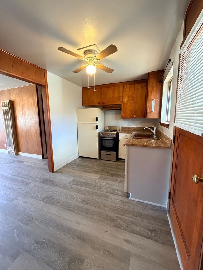 Photo - 4070 Shinners Pl