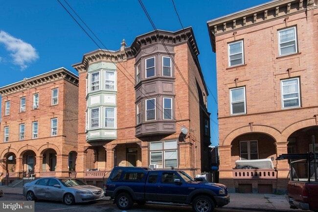 Building Photo - 1929 N 32nd St