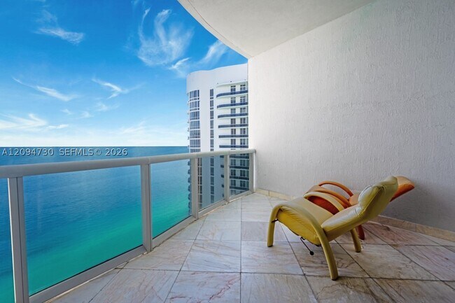 Building Photo - 16001 Collins Ave Unit 3806