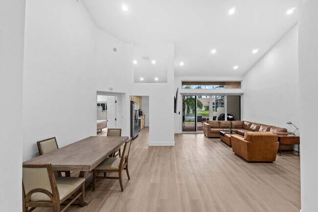 Photo - 5097 Windsor Parke Dr