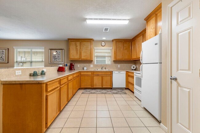 Photo - 616 Foster St
