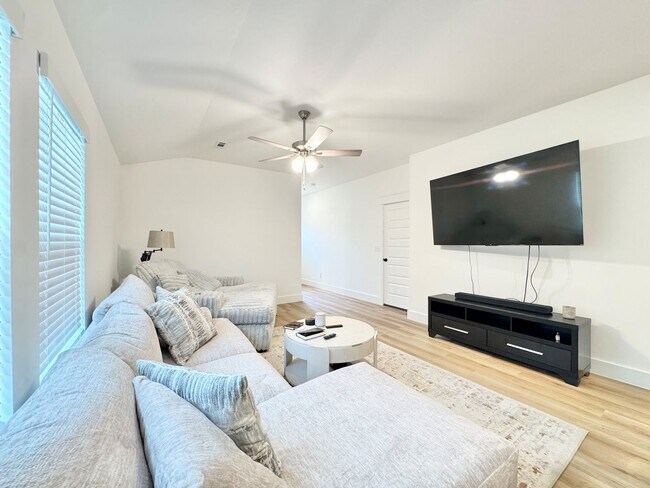 Photo - BRAND NEW 4 bedroom 2 bath home in Prairie Grove