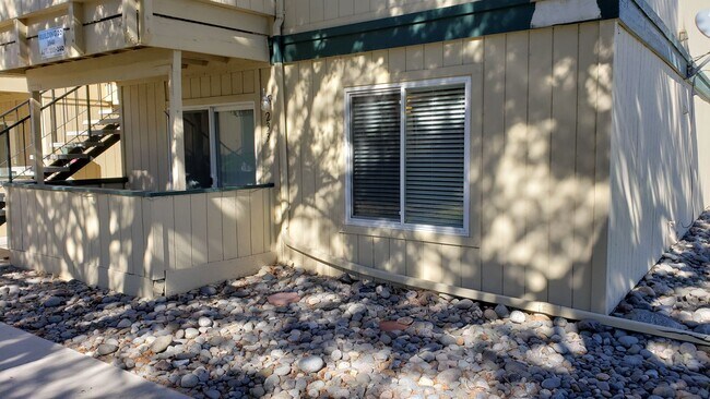 Photo - NICE 2 BED/1 BATH 963 SQ FT WILDCREEK COND... Unidad 233