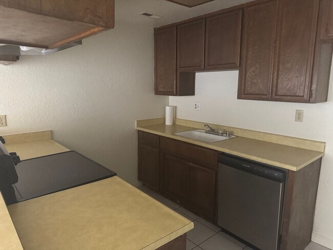 Photo - 3325-3327 Jayanne Way Unit 3325