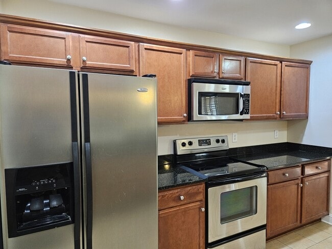Photo - 550 Orchard Falls Dr