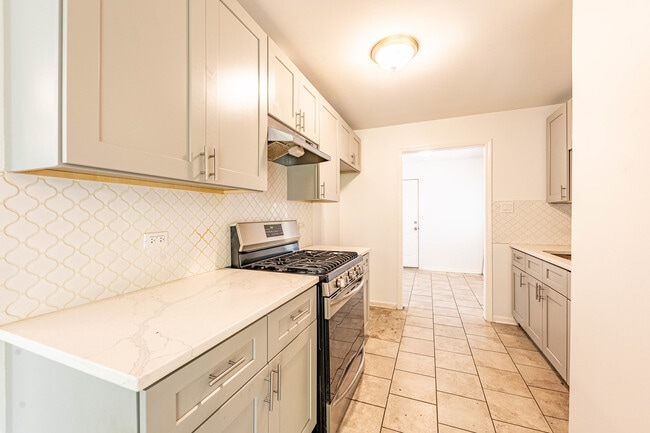 Photo - 2722 Larkspur Ln