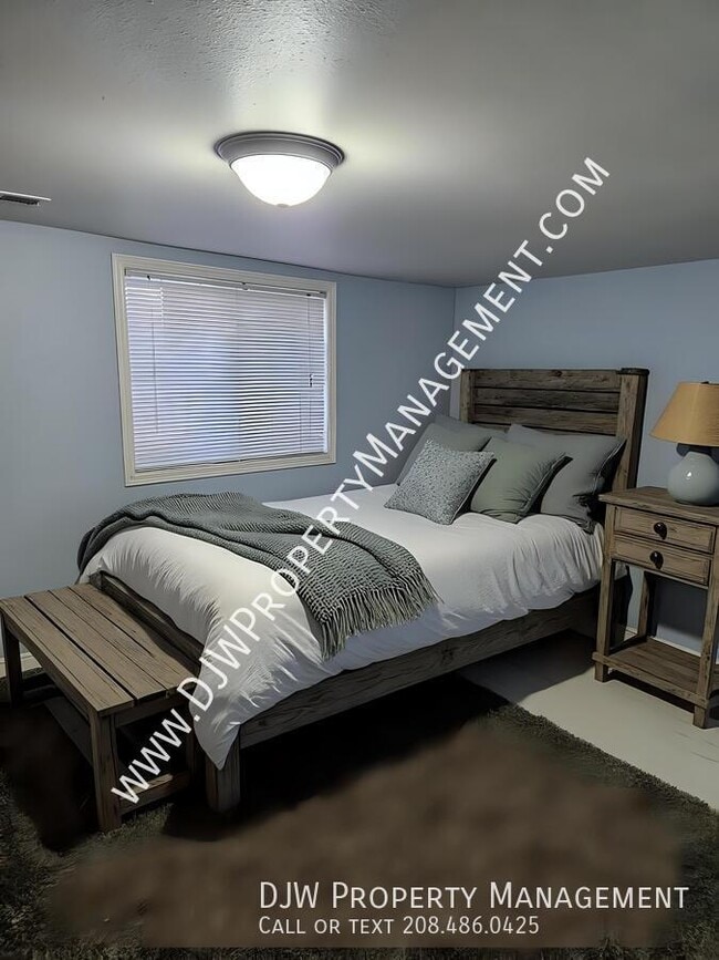 Photo - 1914 S Owyhee St Unit 9