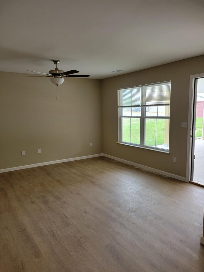 Photo - 122 W Perry St Unit 122 W. Perry
