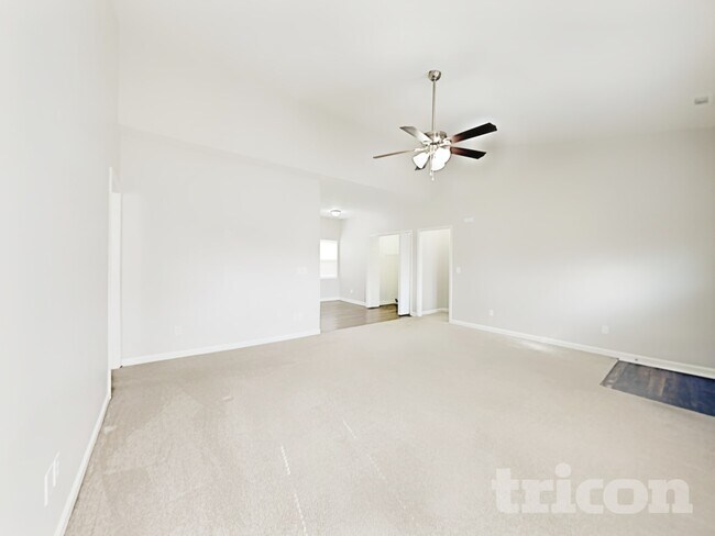 Photo - 2897 Shady Ln Ave