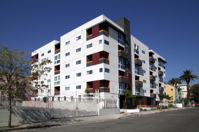 Building Photo - 979 S Serrano Ave Unit #979