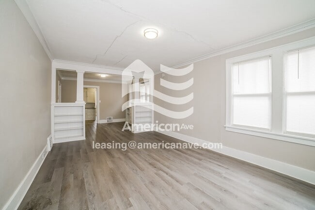 Photo - 2226 N Sheridan Rd
