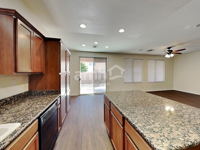 Photo - 1006 Lone Pine River Ave