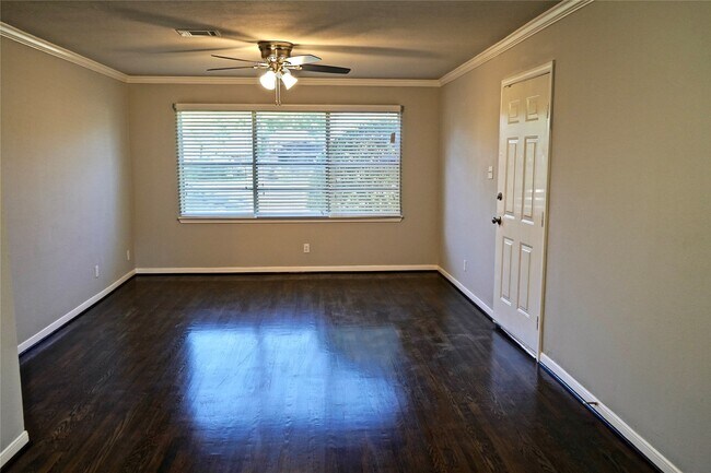 Photo - 2822 Almeda Plaza Dr House