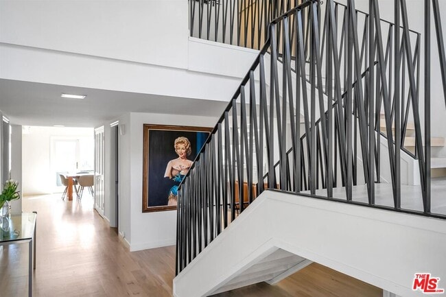 Photo - 2324 Banyan Dr