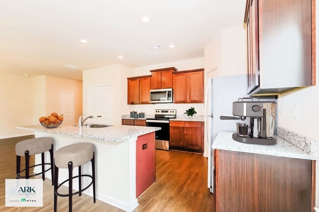 Photo - 772 Fitzroy Dr