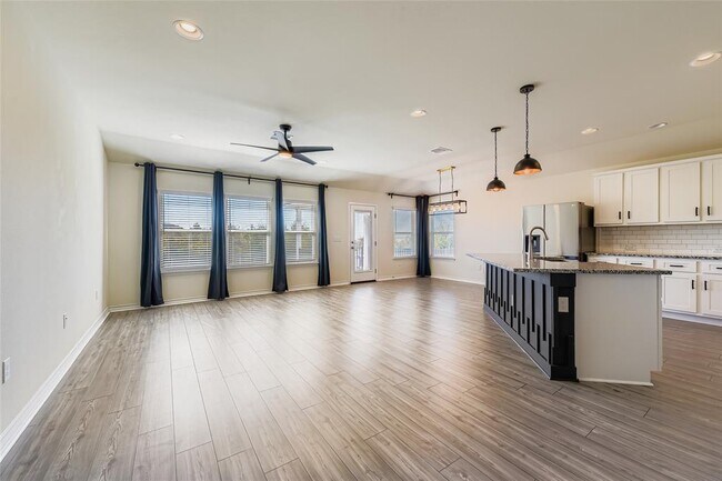 Photo - 17205 Adoro Dr