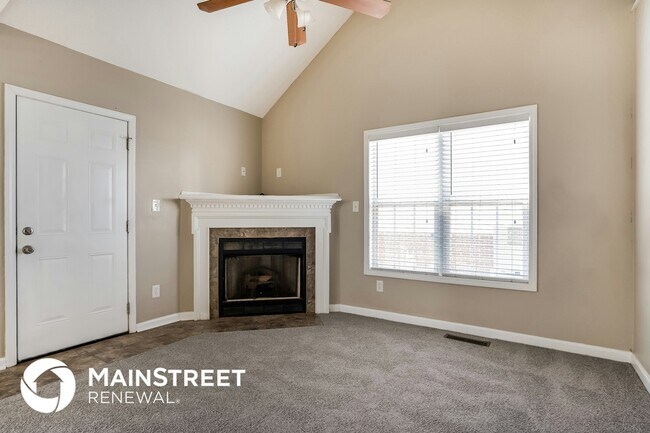 Photo - 4717 Windbreak Ln House