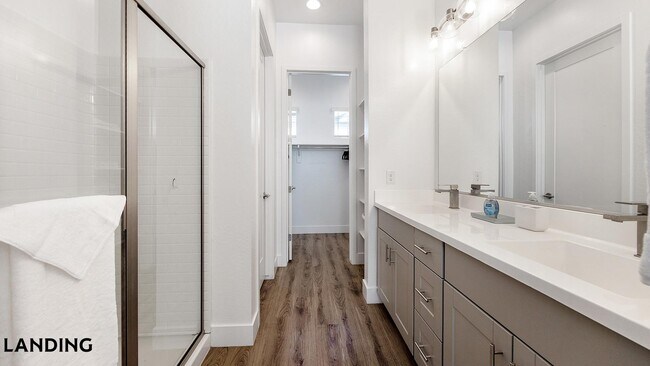 8200 W Encanto Blvd Unit 105