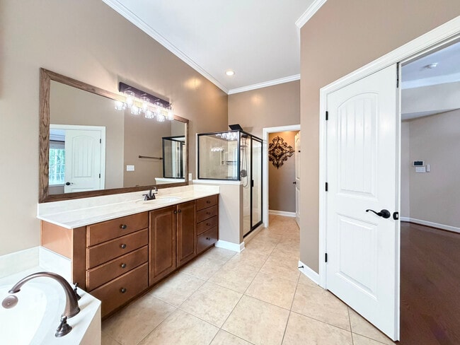 Photo - 5604 Pine Rock Ct