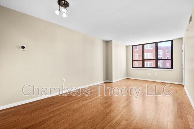 Photo - 3883 Connecticut Ave NW Unit #403
