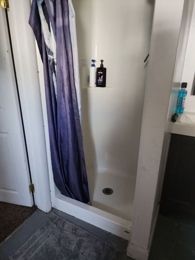 Photo - 345 N 300 W