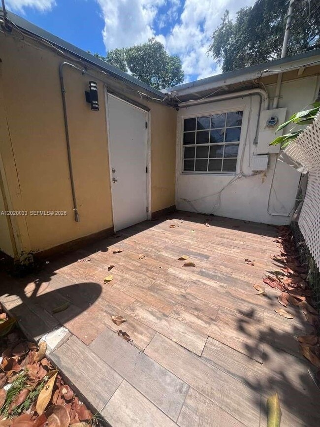 Photo - 1629 NE 177th St Unit 2