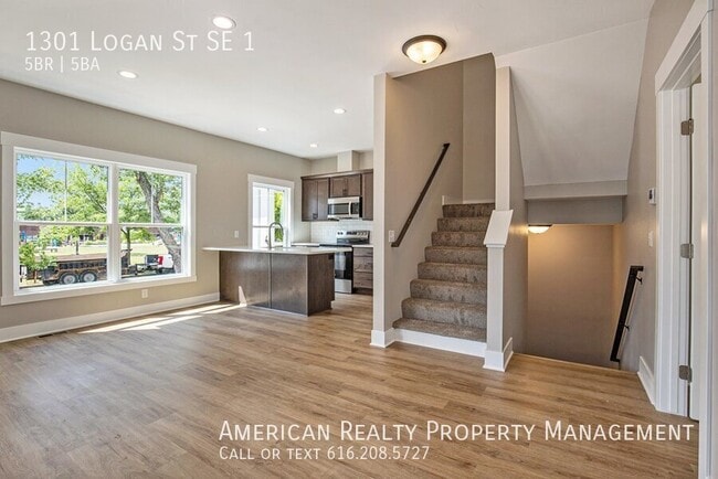 Photo - 1301 Logan St SE
