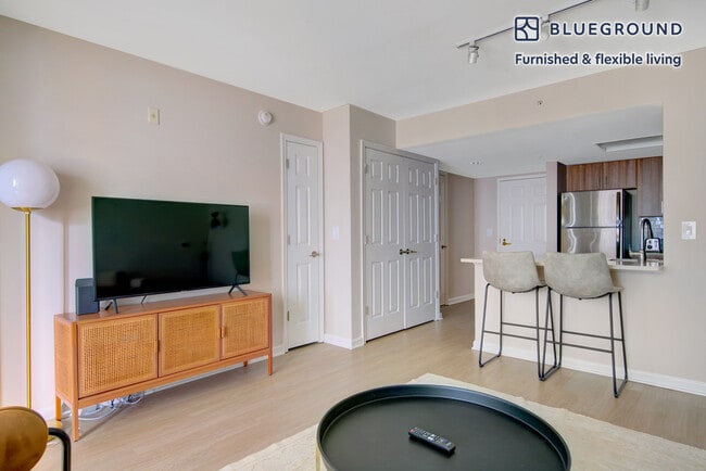 Photo - 450 Massachusetts Ave NW Unidad FL10-ID271