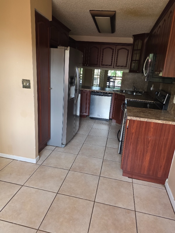 Photo - 615 NW 210th St Unidad 203