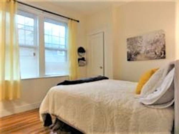 Photo - 153 Strathmore Rd Unit #8