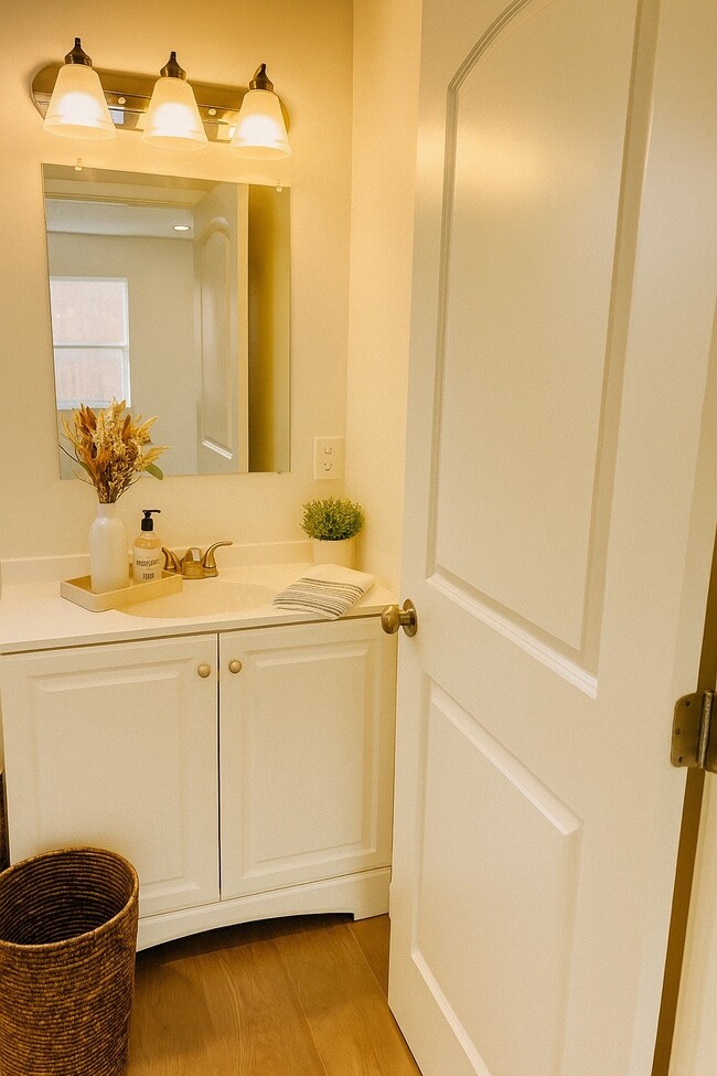 Vanity / Bathroom - 636 E 87th St Unit 636 E 87th Street