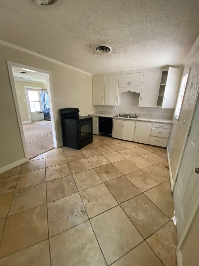 Photo - 4210 S Jackson St