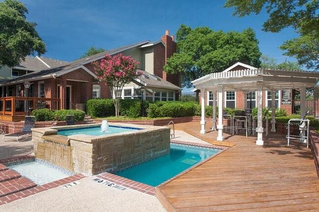 Photo - 18600 Dallas Pkwy Unidad c1