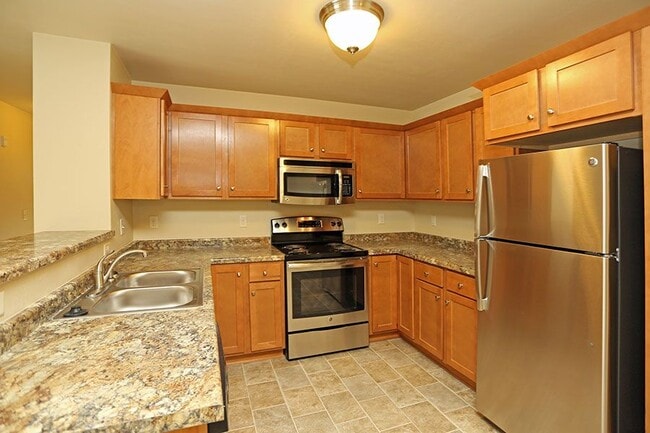 Building Photo - HIDDEN VALLEY ESTATES Rental