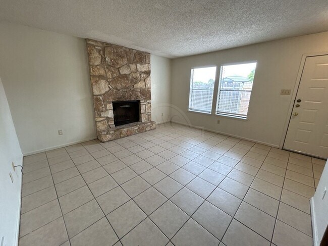 Photo - 4209 Water St