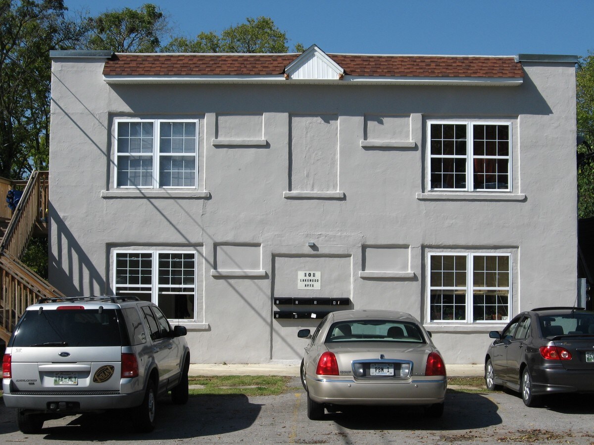 Photo - Lakewood Apartments