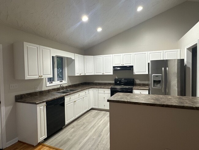 Photo - Salem 4 BR Home