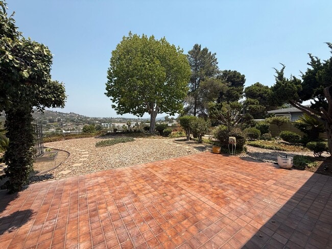 Minutes from Campus with Scenic Overlook V... - Minutes from Campus with Scenic Overlook V...