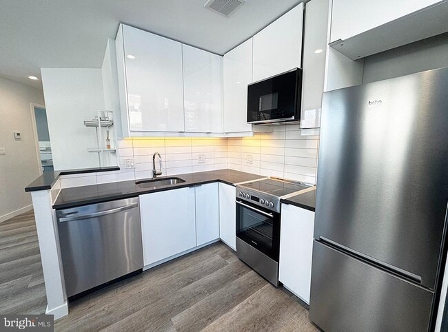 Photo - 700 Roeder Rd Unit 103