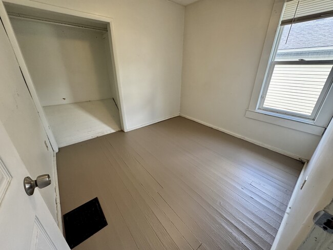 Photo - 1907 N Lafountain St