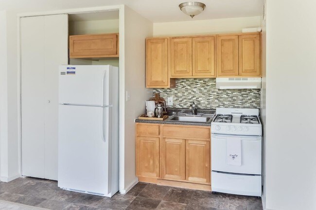 Photo - Riverside Towers Apartment Homes