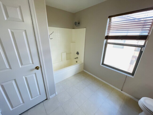 Photo - 45811 W Amsterdam Rd