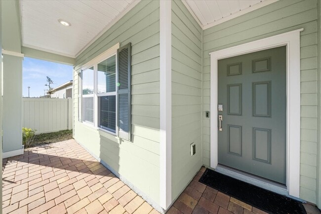 Photo - 100 Lake Sinclair St