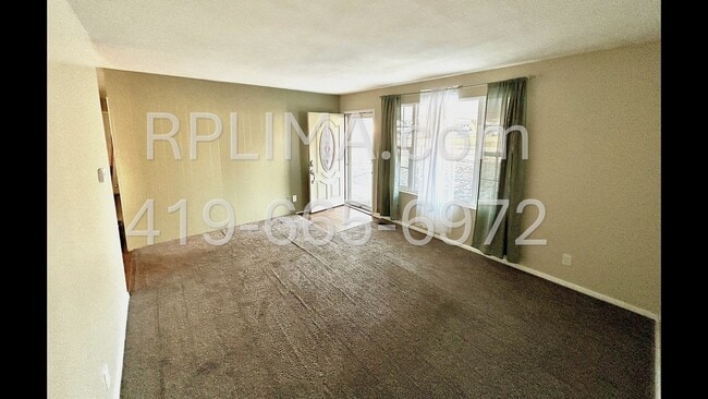 Photo - 602 MacKenzie Dr