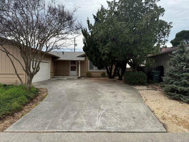 Photo - 2 Bedroom 2 Bath One Story Senior Community Vacaville *Star Rentals