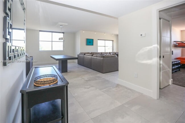Photo - 300 Bayview Dr Unit 216