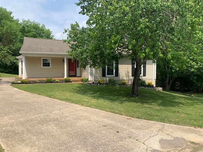 Building Photo - 3 Bedroom, 2 Bathroom w/ Covered Deck on Large Lot