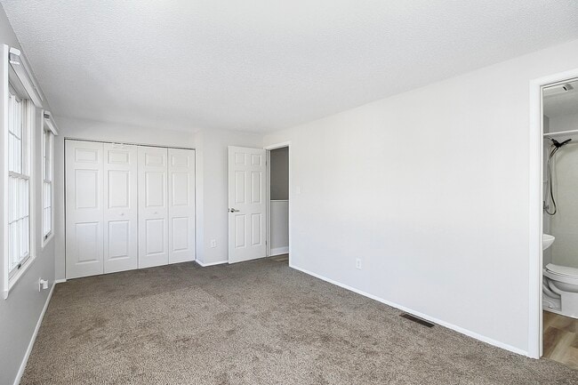 Photo - 1524 Waybridge Ln