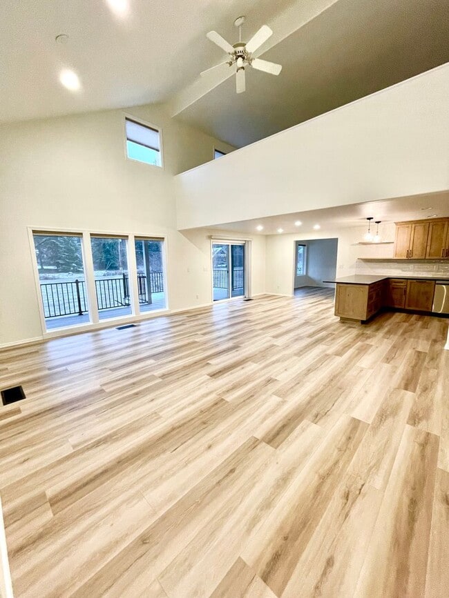 Photo - Stunning Riverfront Home in Sun Country